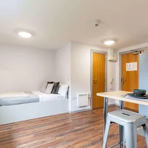 Zeni Studio Newcastle Marshall Court Apartment